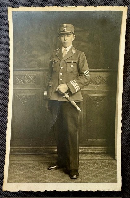 SA Leader Postcard #17750 