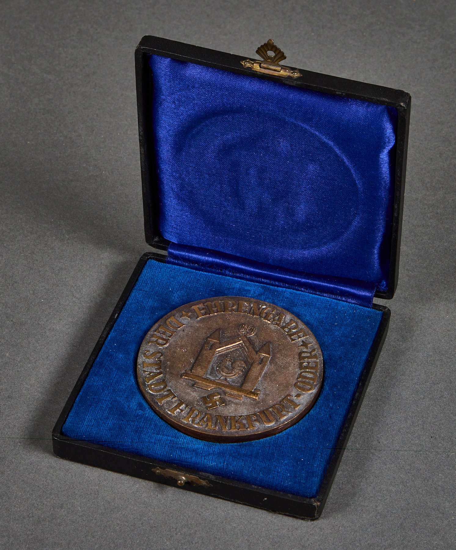 Honorary Award of the City of Frankfurt #22245 