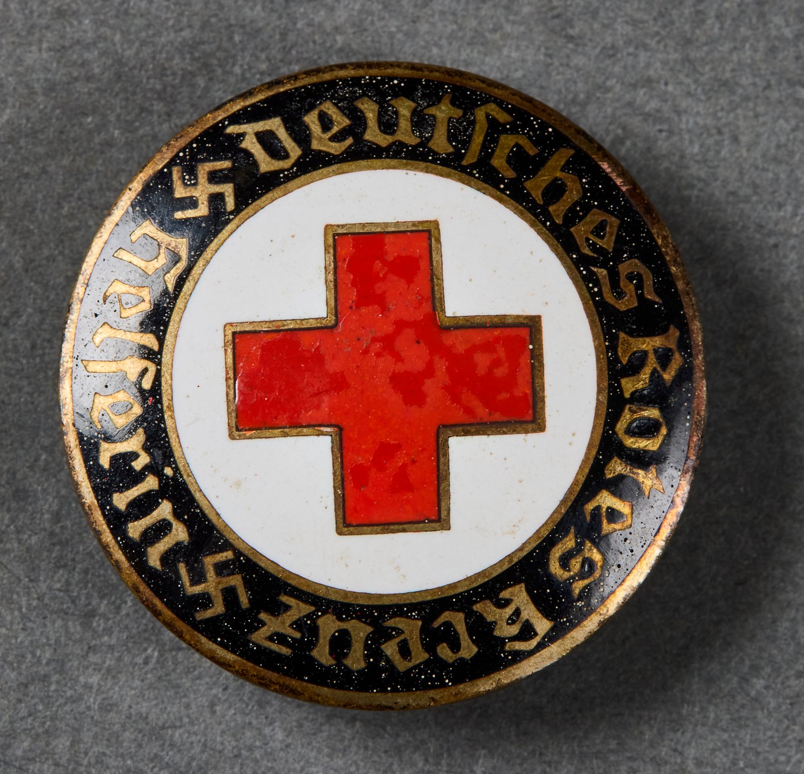 Deutsches Rotes Kreuz Helferin Badge #21744 