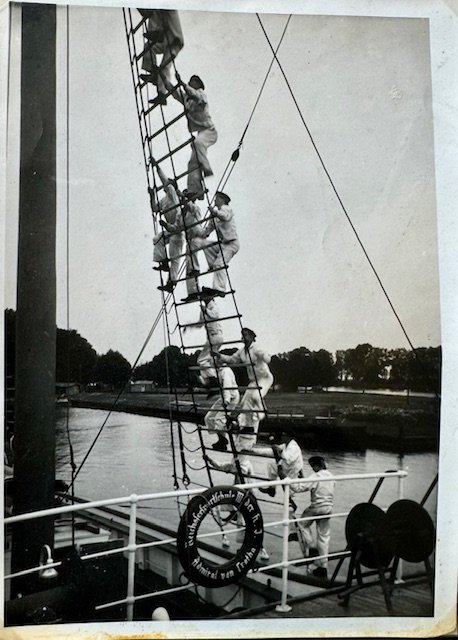 HJ Marine Photo #18197 