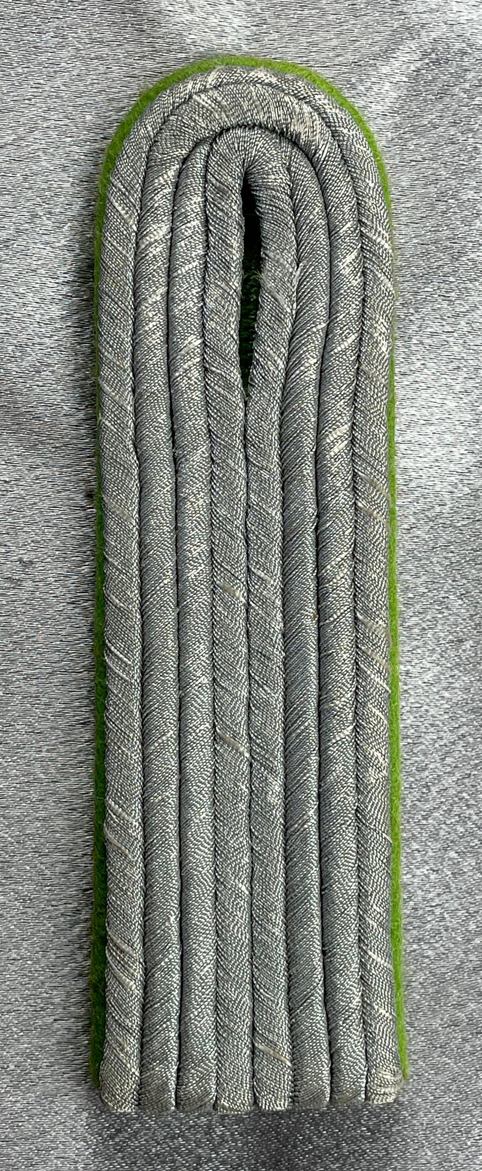 Panzergrenadier Lieutenant Shoulder Board #15925 