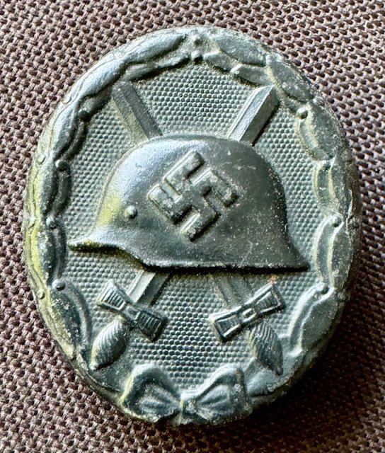Black Wound Badge #18686 