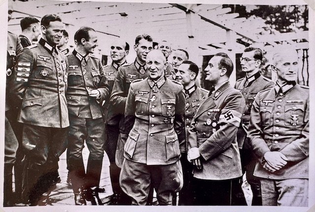 Ritterkreuzträger der Infanterie with Artur Axmann #18952 