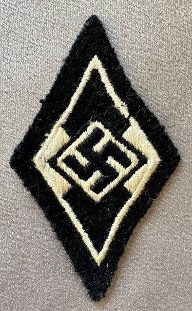 SS Sleeve Diamond for Former Members of the Hitler Youth #18512 