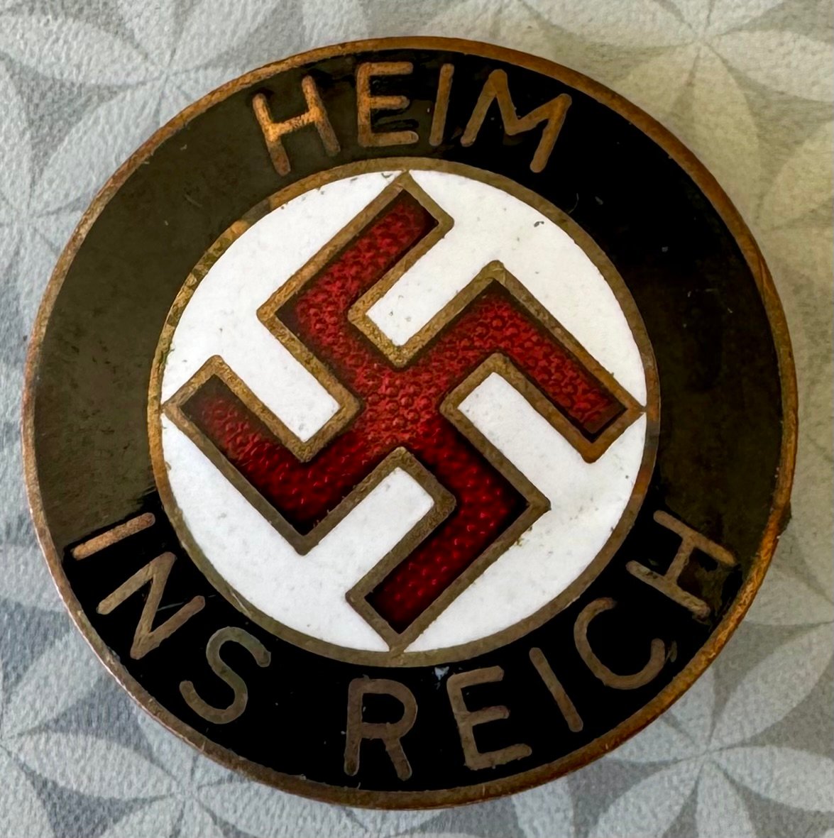 Heim Ins Reich Badge #17879 