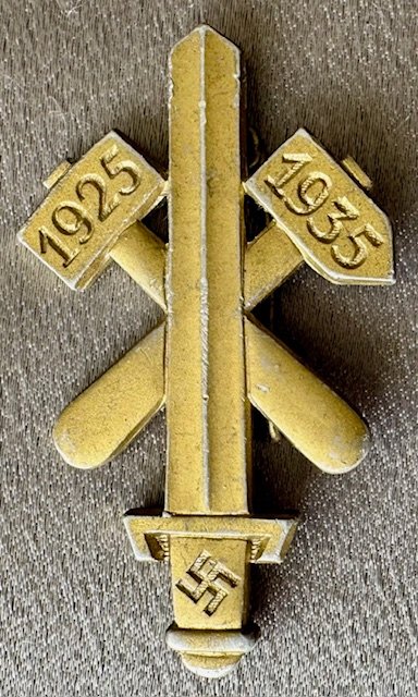 1925 1935 10 Year Gau Essen Tinnie #19665 