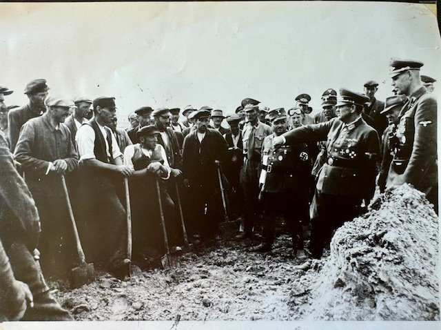 Gauleiter Koch in the Ukraine Photo #18431 