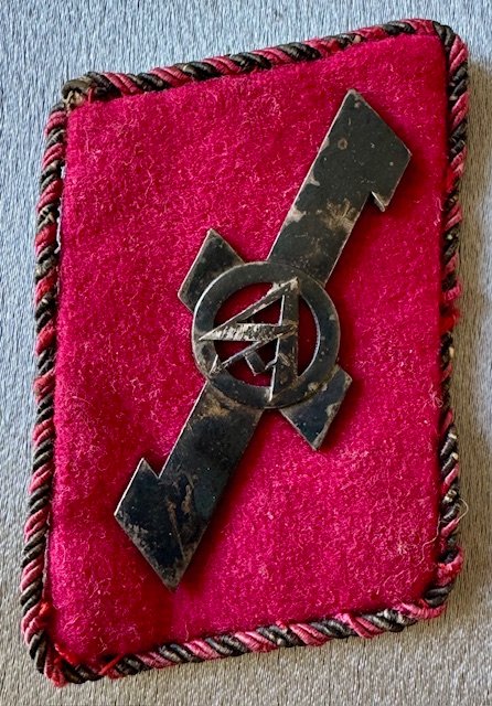 Feldherrnhalle Collar Tab #19117 