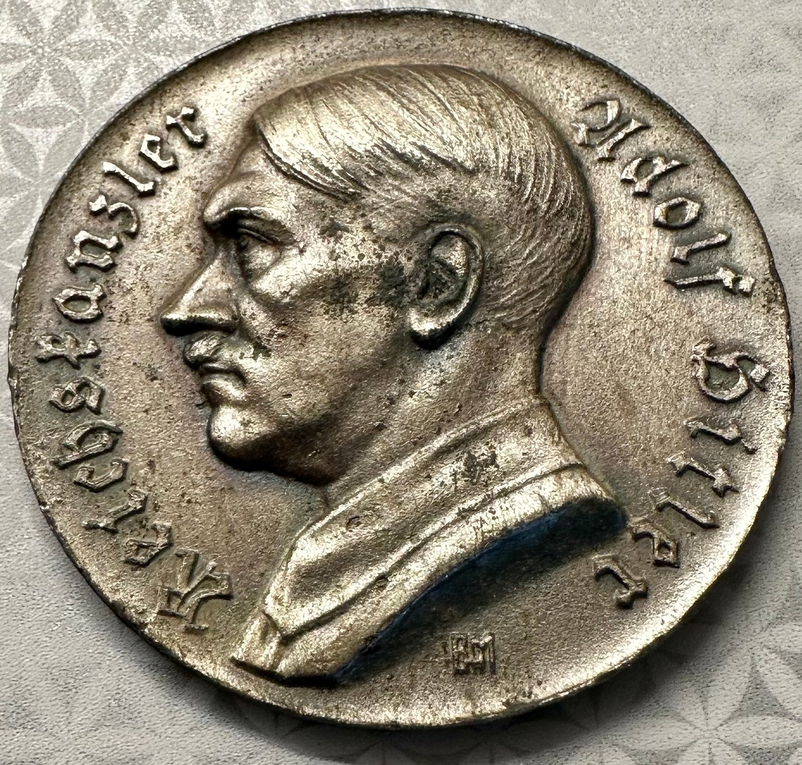 Adolf Hitler Shooting Price Medallion #17076 