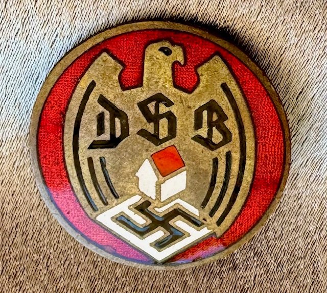 DSB -Deutscher Siedlerbund Badge #17946 