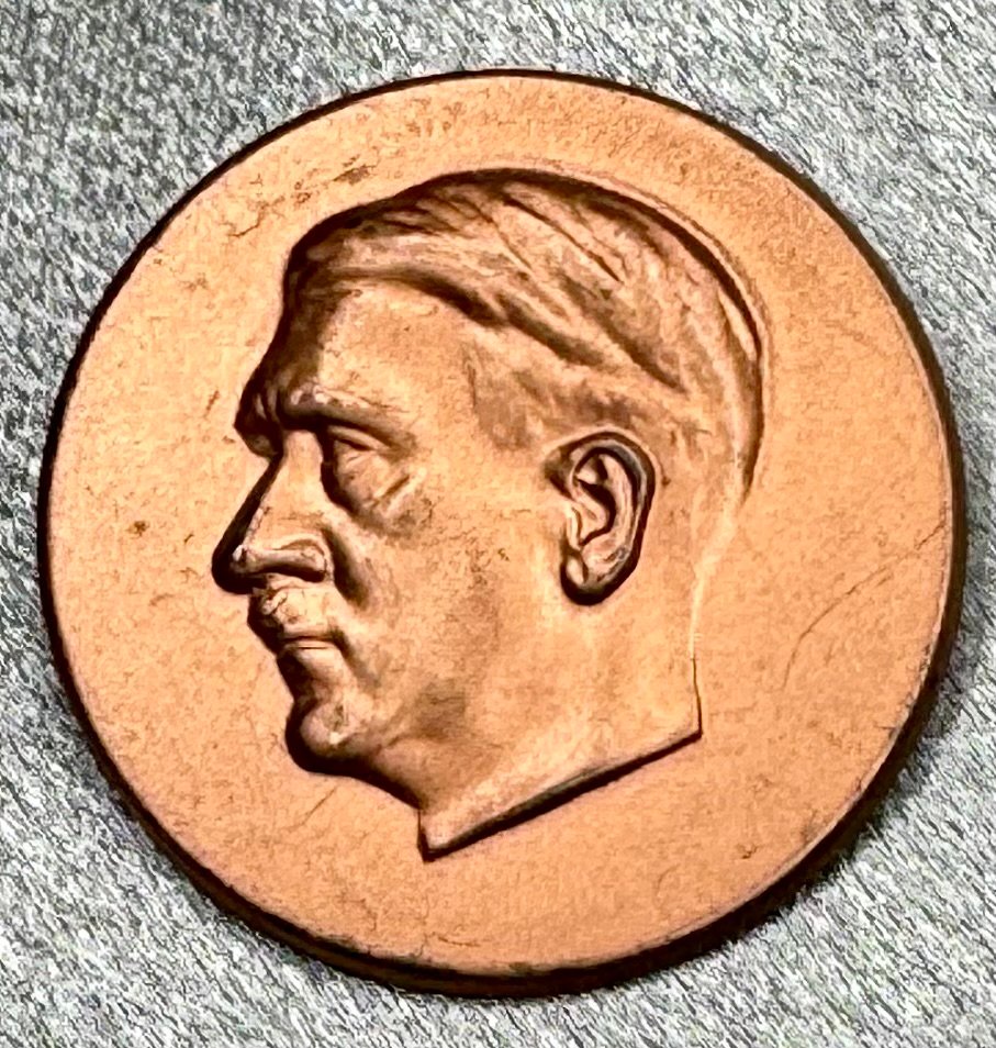 Adolf Hitler Tinnie #17595 