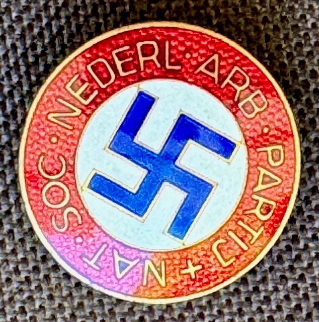 National Socialist Dutch Workers Party Badge #18224 