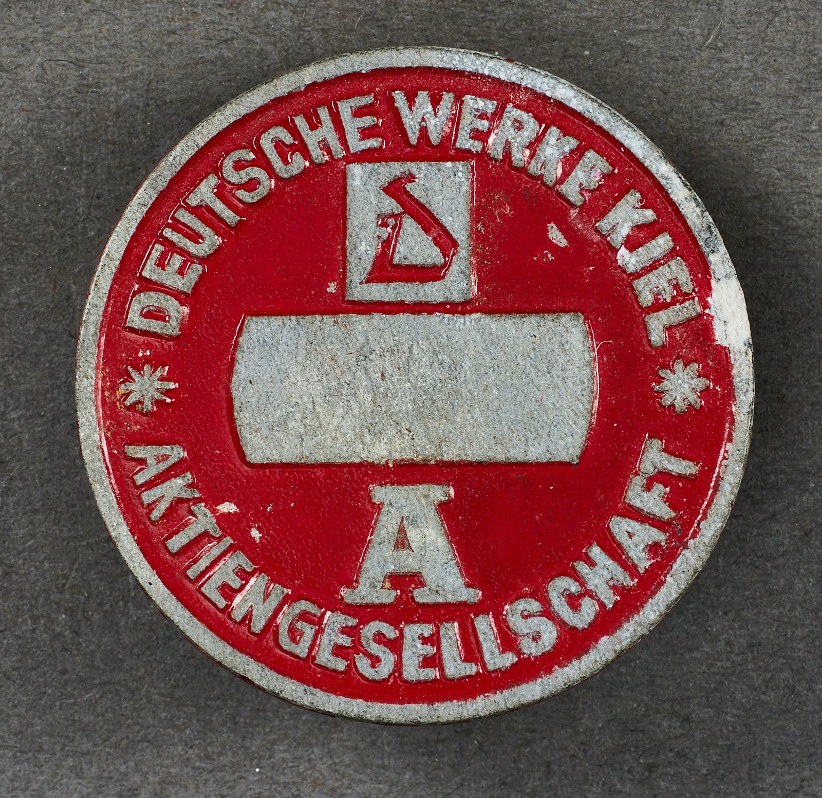 Deutsche Werke Kiel Aktiengesellschaft Badge #20601 