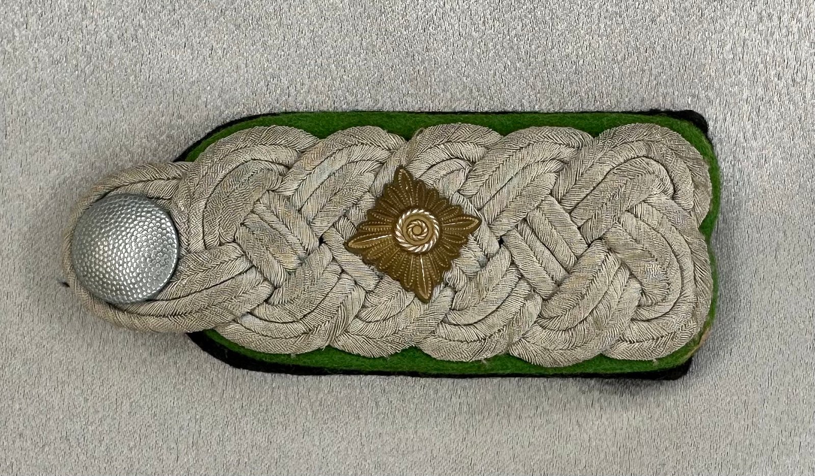 Officers Shoulder Board #16709 