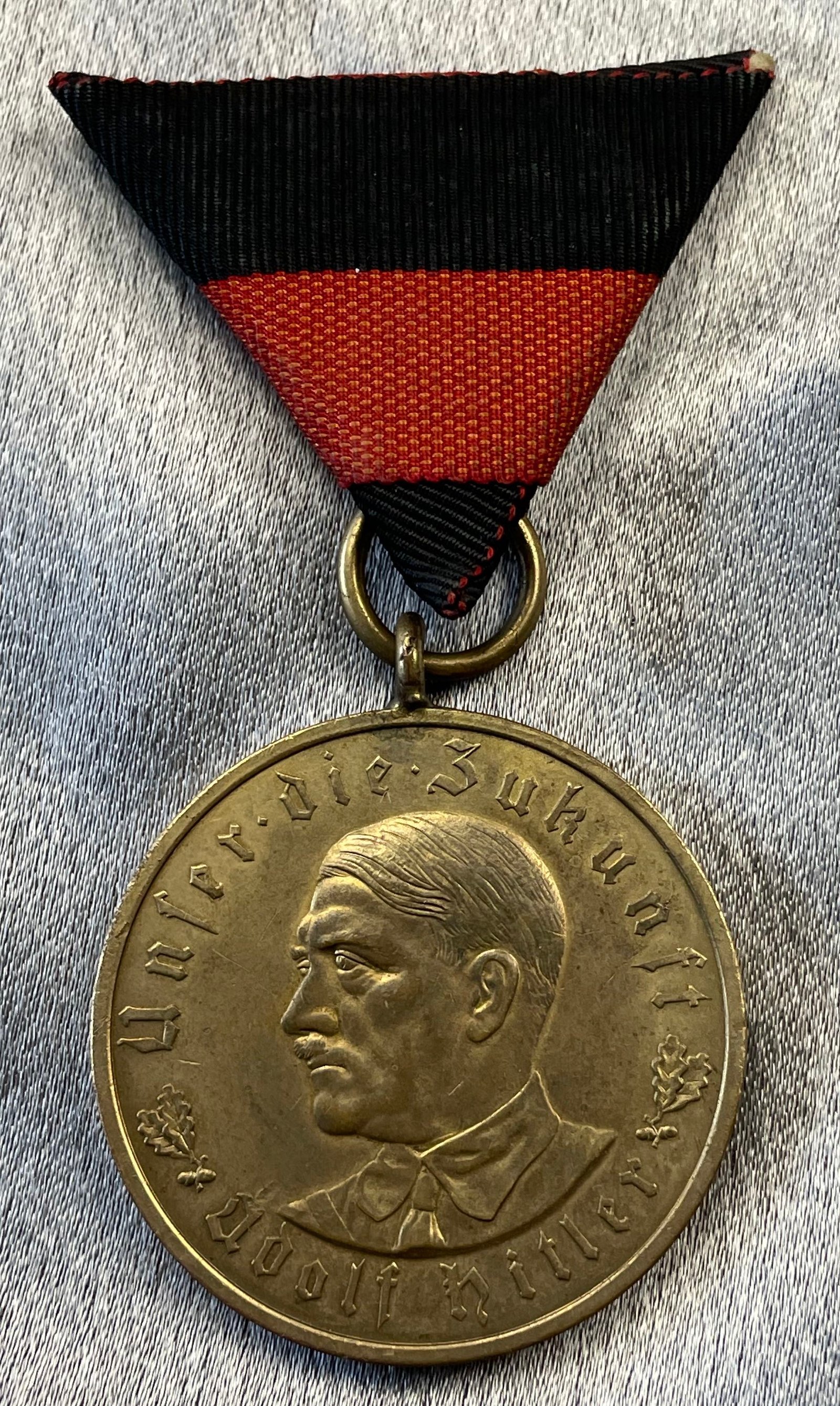 Adolf Hitler Medallion #15809 