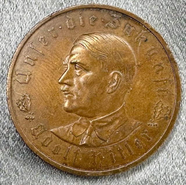 Adolf Hitler Medallion #17641 