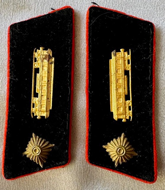 Reichsbahn Wagenaufseher Collar Tabs #18390 