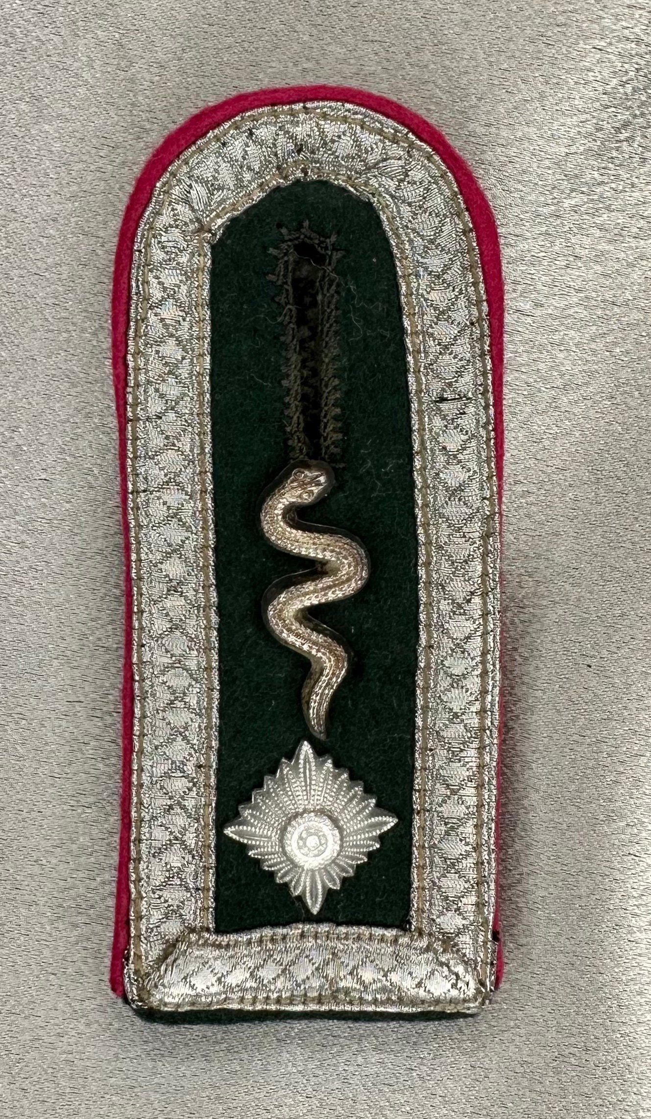 Heer Veterinarian Shoulder Board #16738 