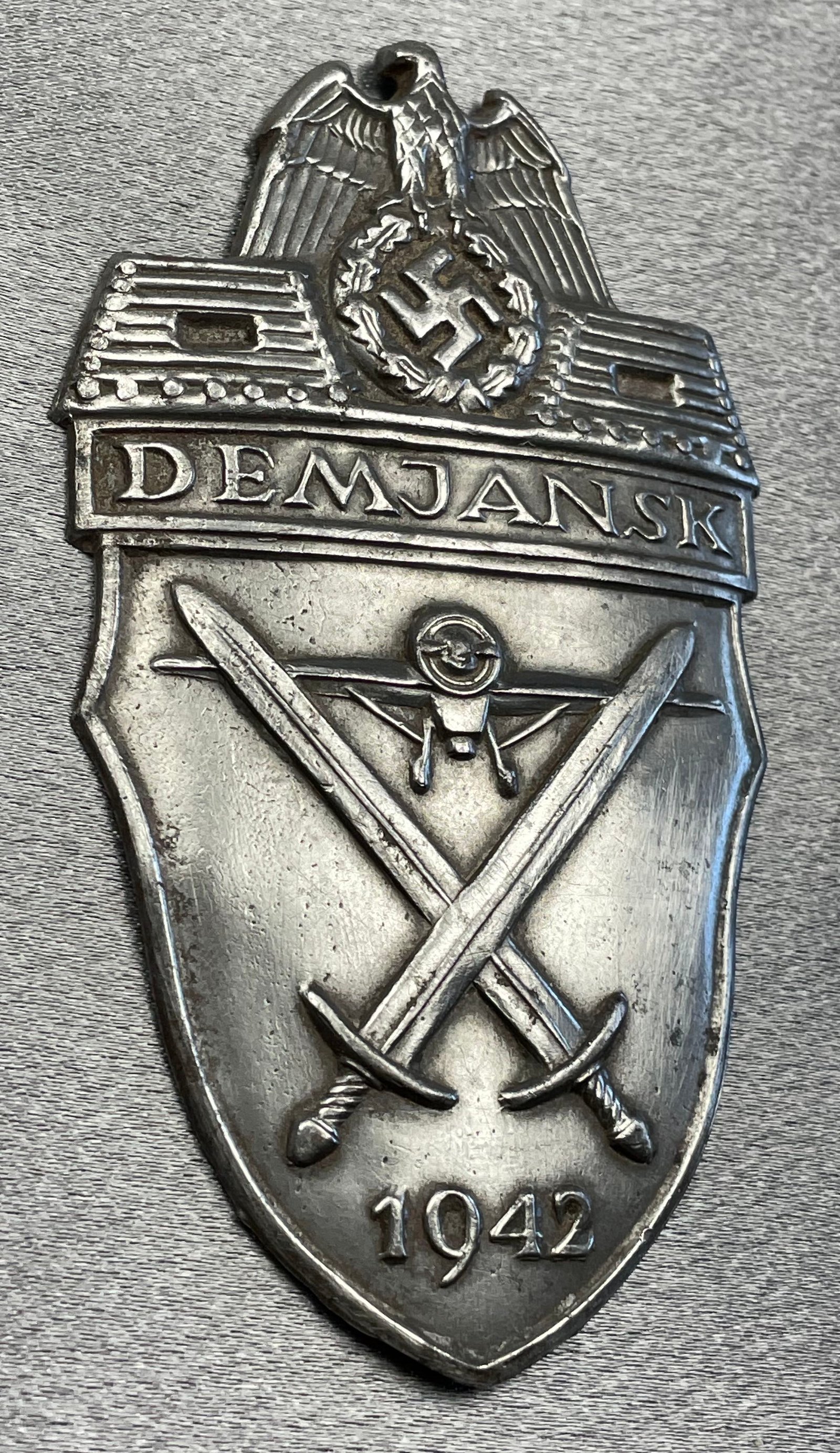 Demjansk Campaign Shield #15458 