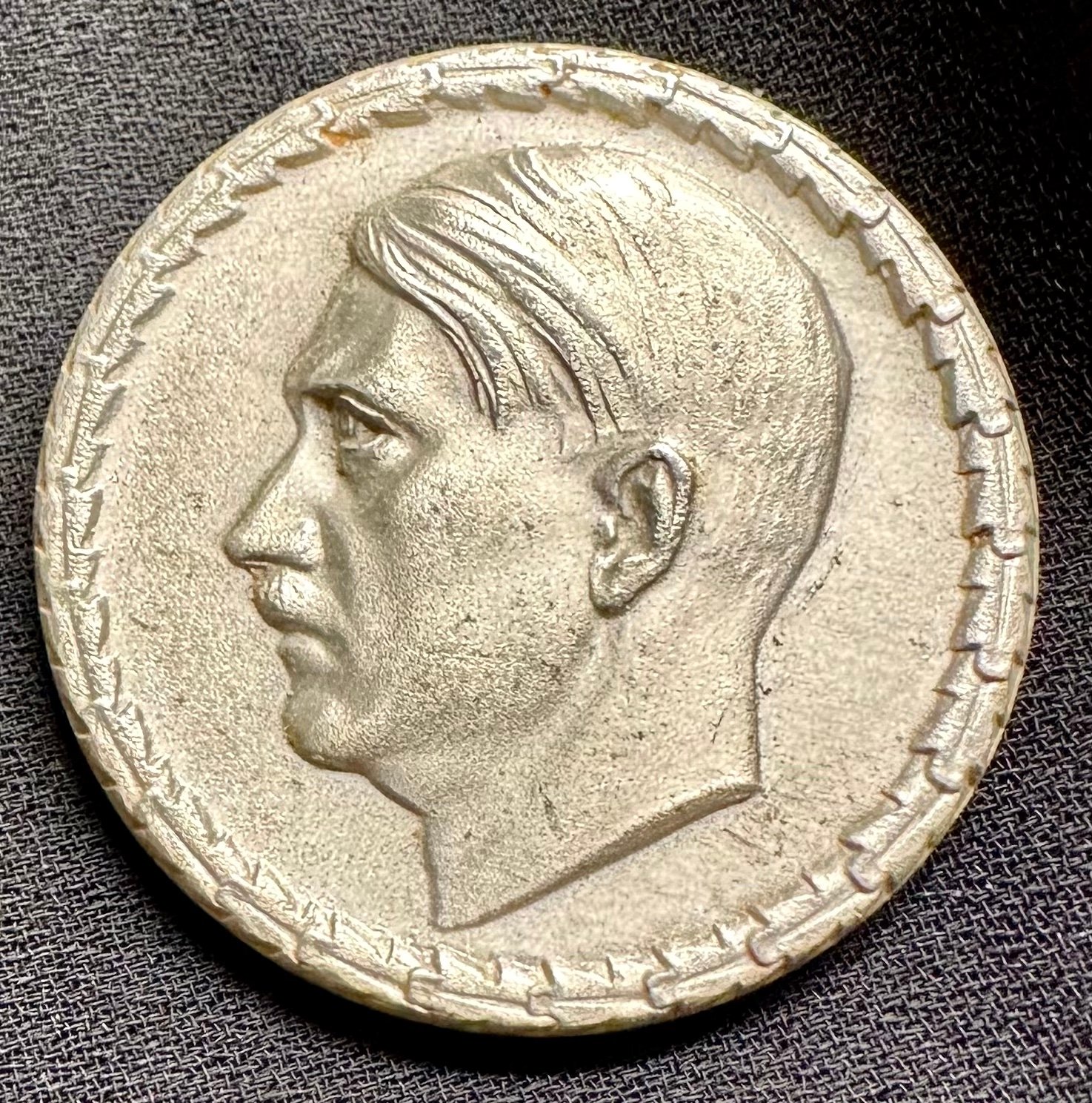 Adolf Hitler Tinnie #16941 