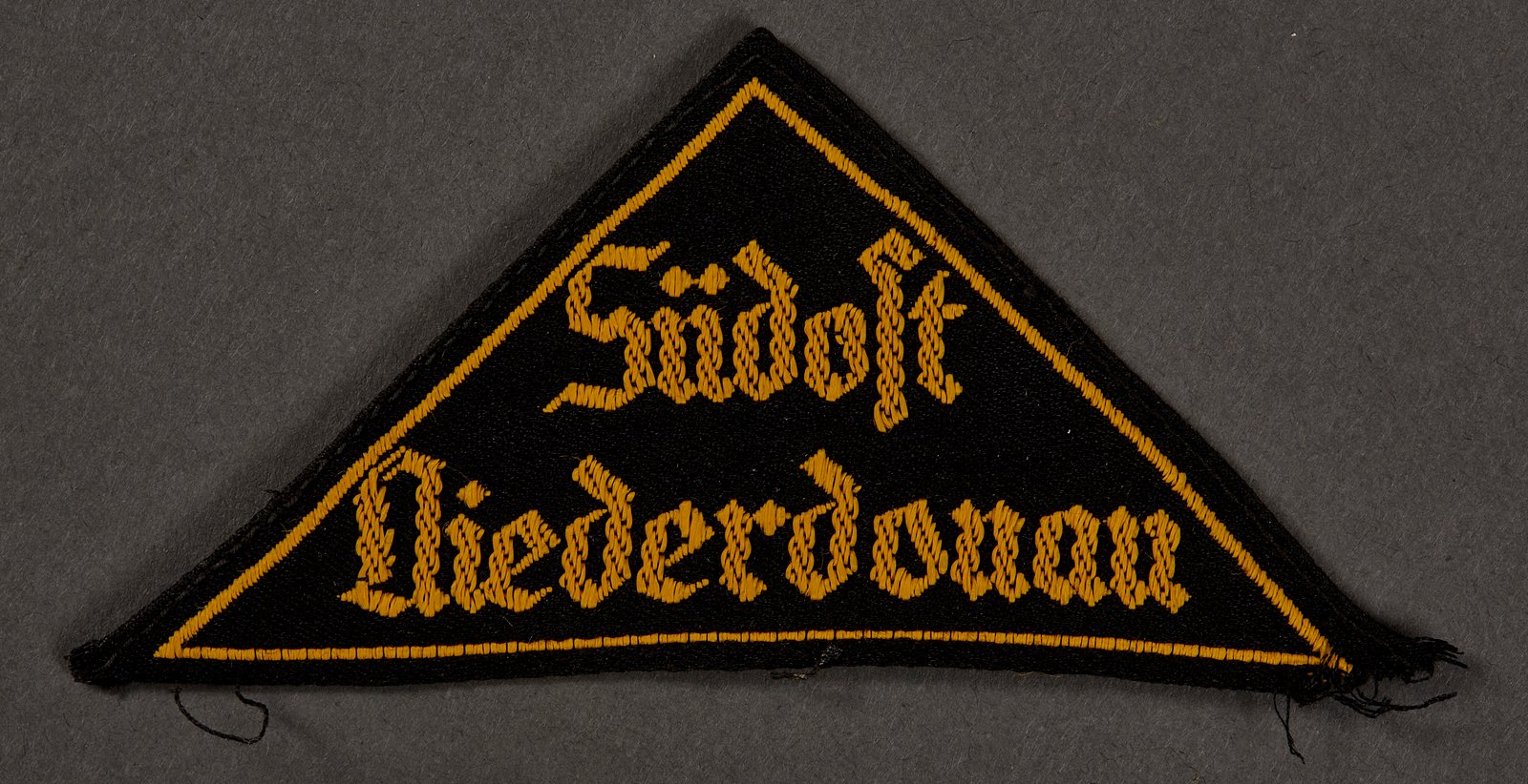 HJ Südost Niederonau District Sleeve Triangle #16081 