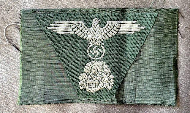 SS One Piece Trapezoid Cap Insignia #18520 