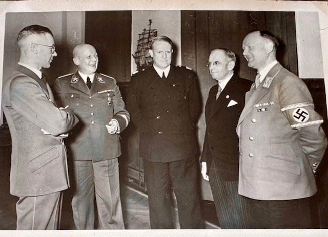 Norwegian Ministerpräsident Vidkun Quisling with Dr. Lammers #18872 