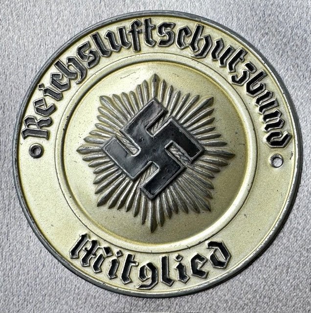 Reichsluftschutzbund Mitglied Door Plaque #19912 