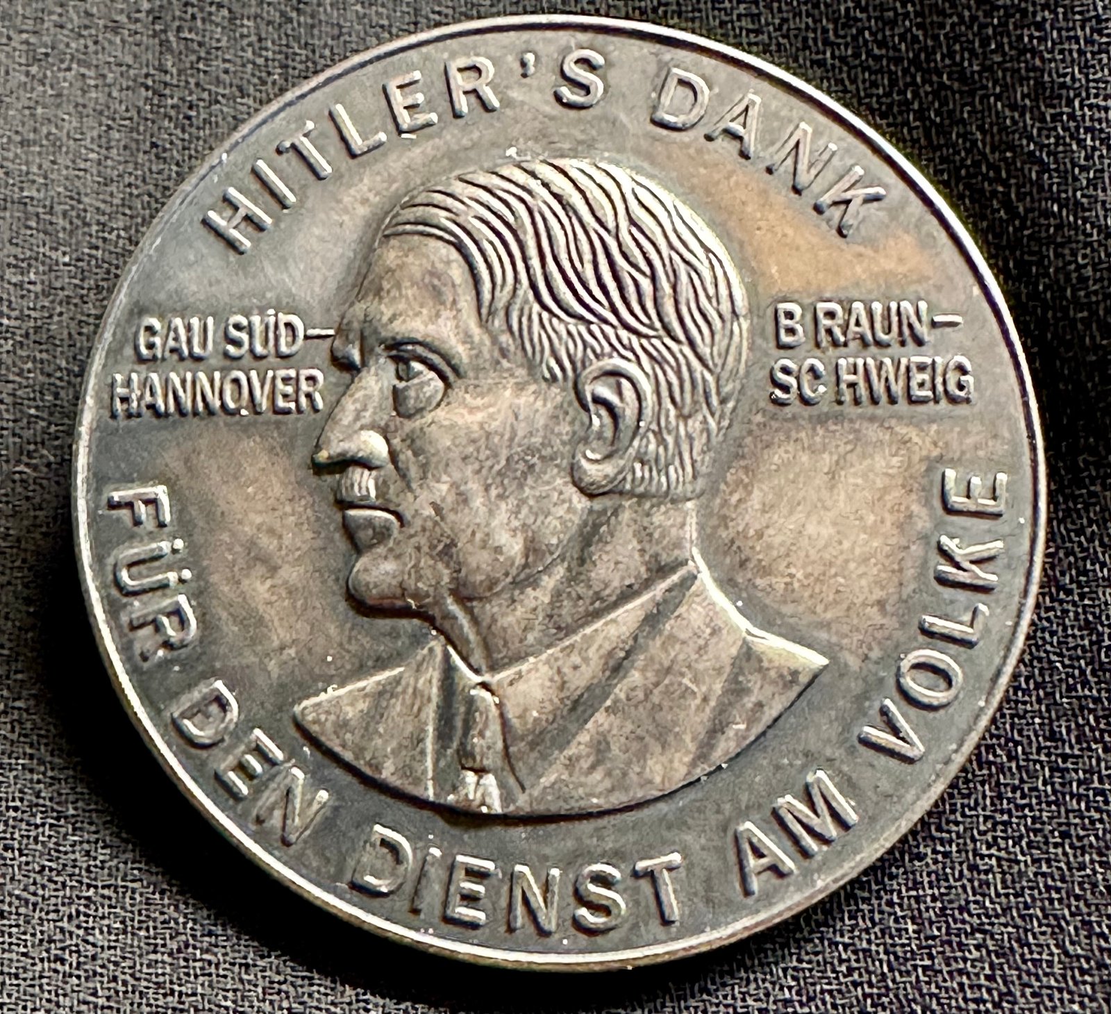 Adolf Hitler Tinnie #16943 