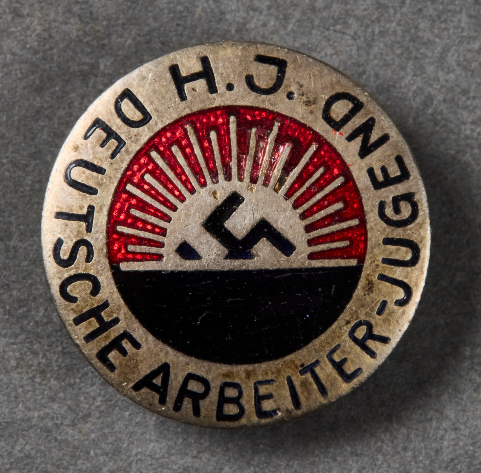 HJ Deutsche Arbeiter Jugend Badge #21751 
