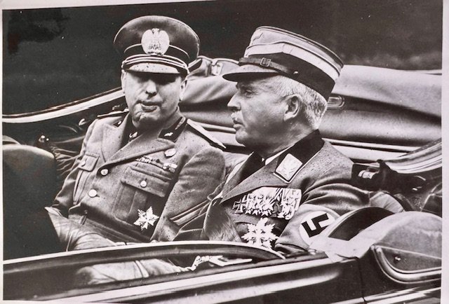 Carlo Delcroix with Carl Eduard von Saxon-Coburg and Gotha #18778 