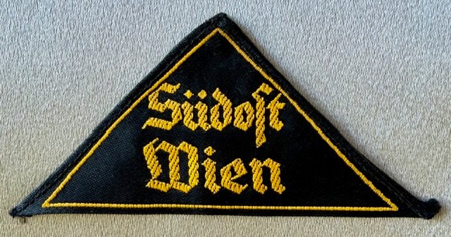 HJ Südost Wien District Sleeve Triangle #20188 