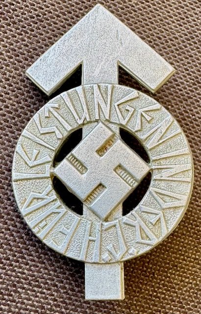 Fur Leistungen in der H.J. Badge in Silver #19845 