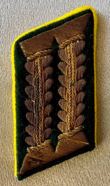 Feldpost High Leader Collar Tab #18245 