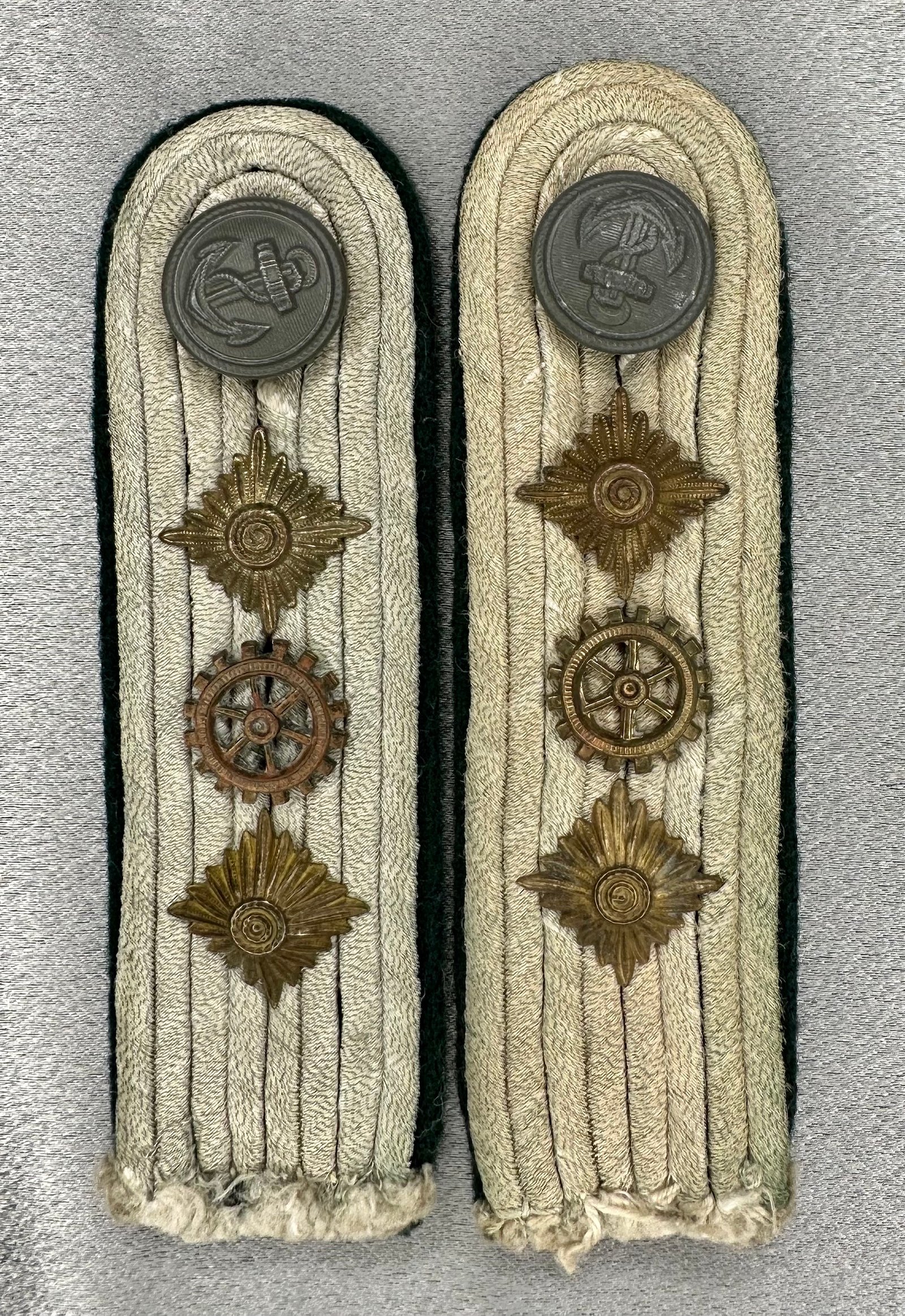 Kapitänleutnant Engineers Shoulder Boards #16936 