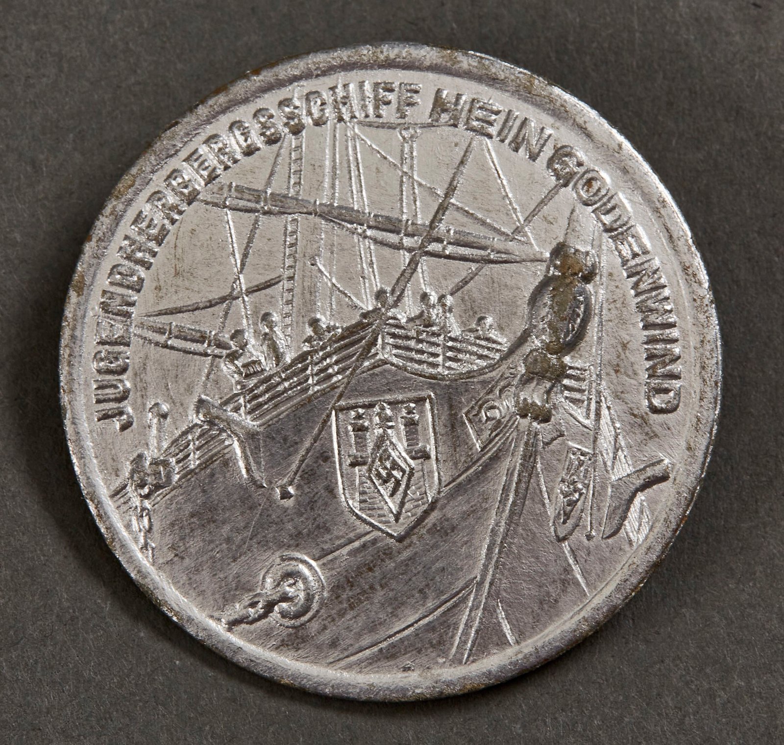 Jugendheregesschig Hein Godenwind Tinnie #15589 