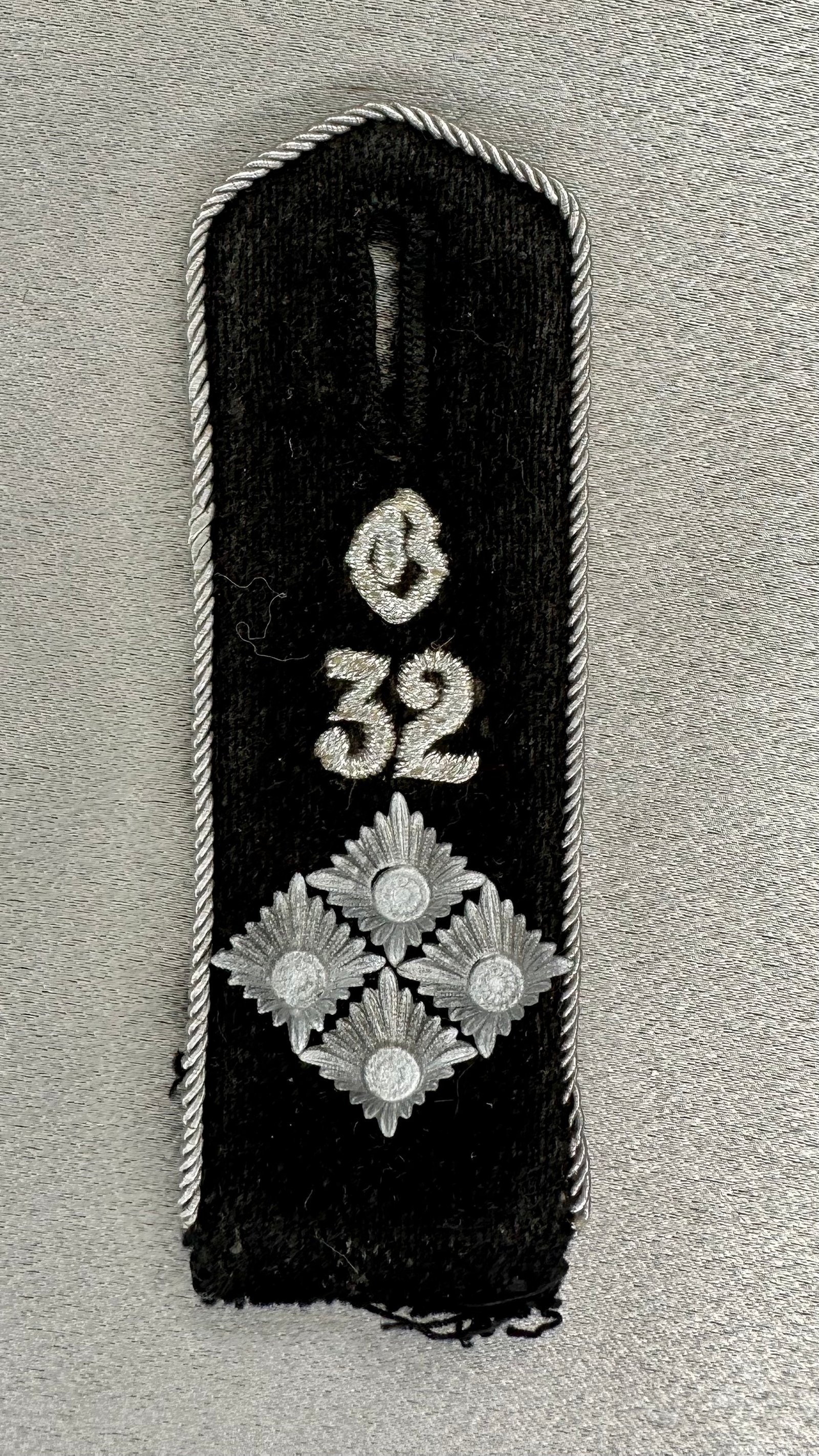 HJ Officer Shoulder Board #16805 