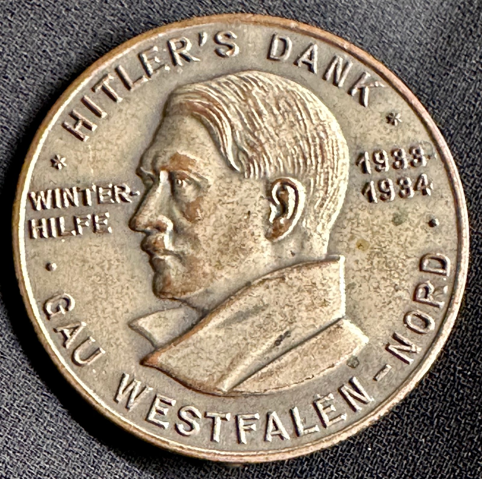 Adolf Hitler Tinnie #16946 