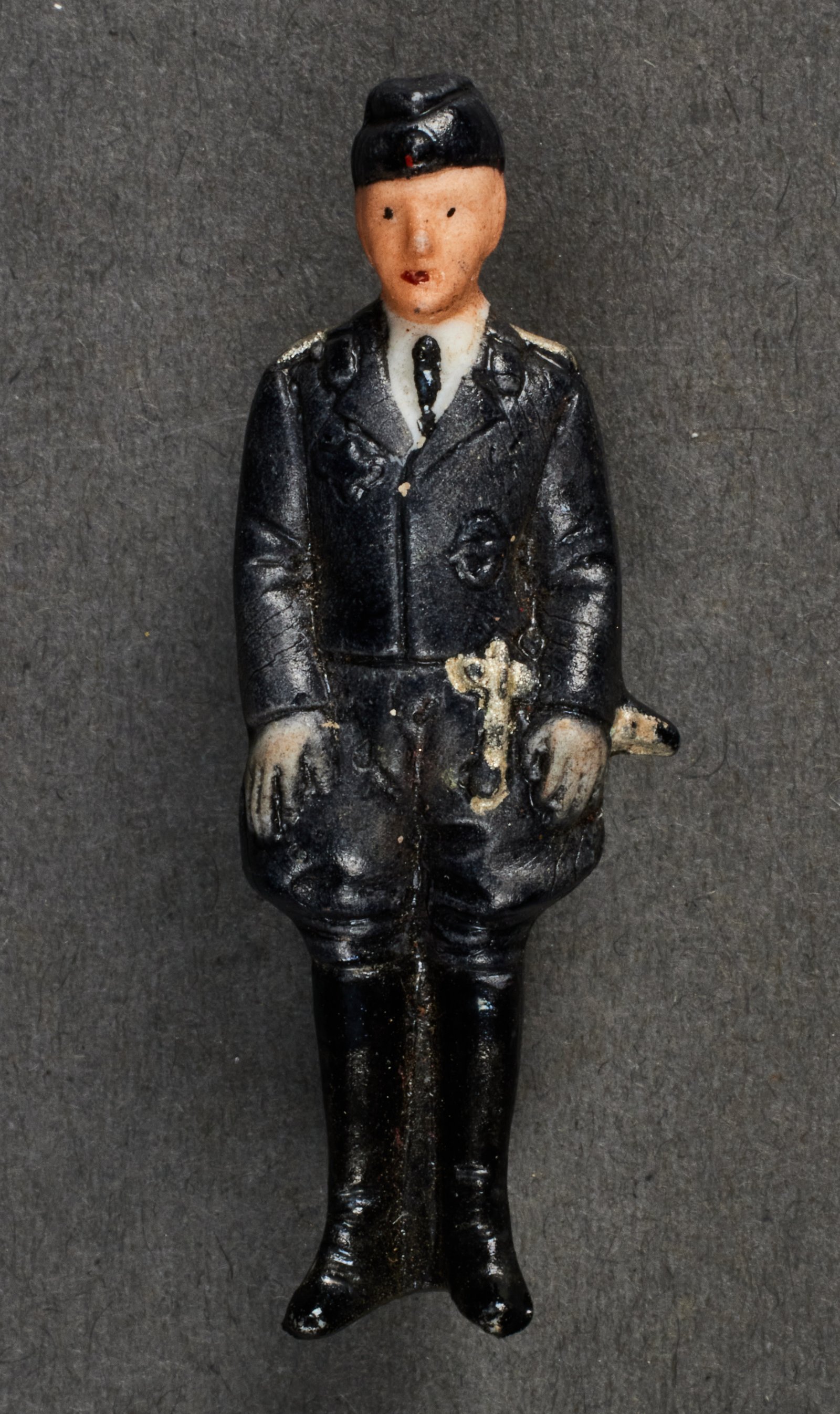 WHW Luftwaffe Officer Figure #22358 