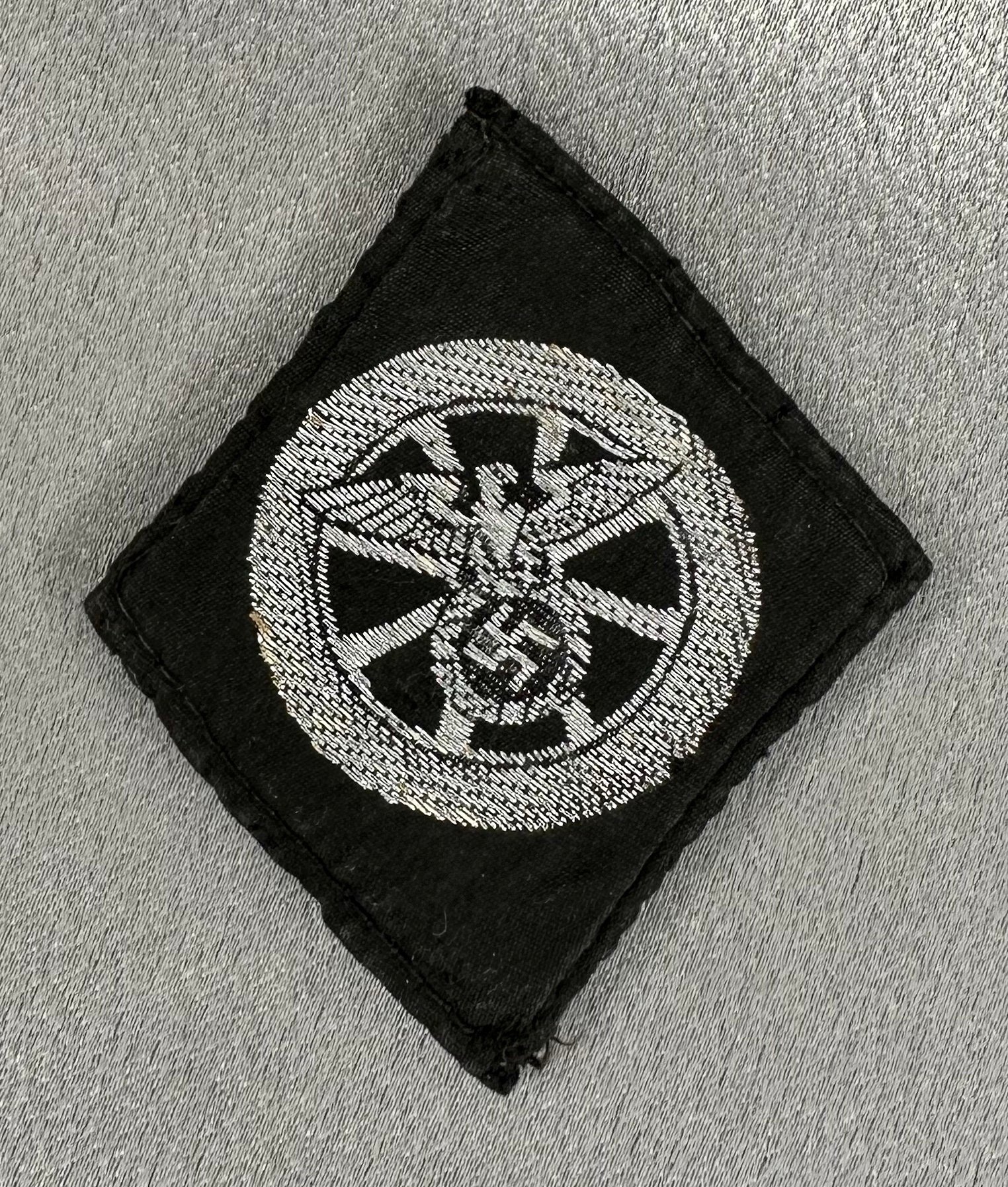 NSKK Drivers Sleeve Diamond #16661 