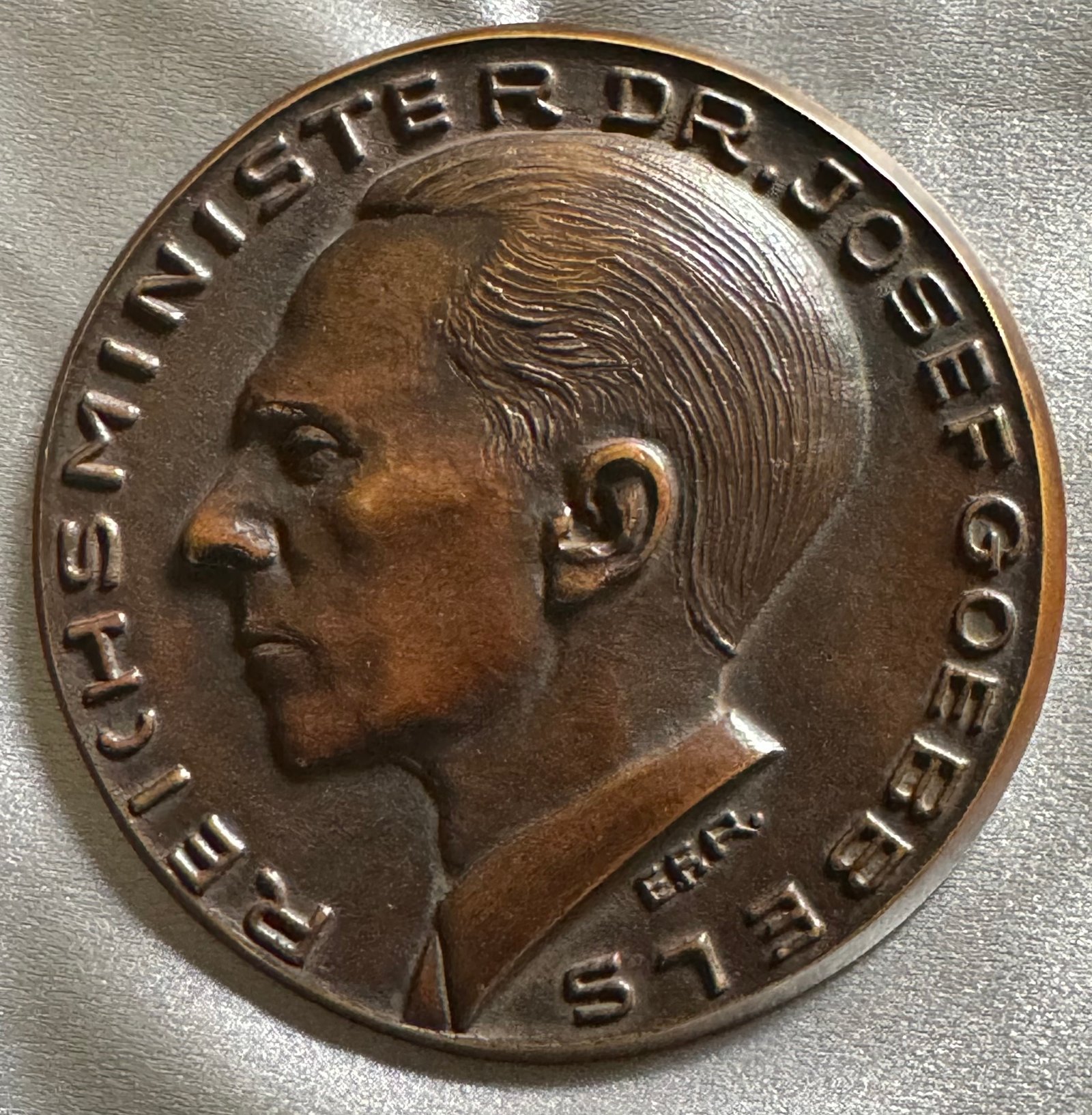 Reichsminister Dr. Josef Goebbels Plaque #17391 