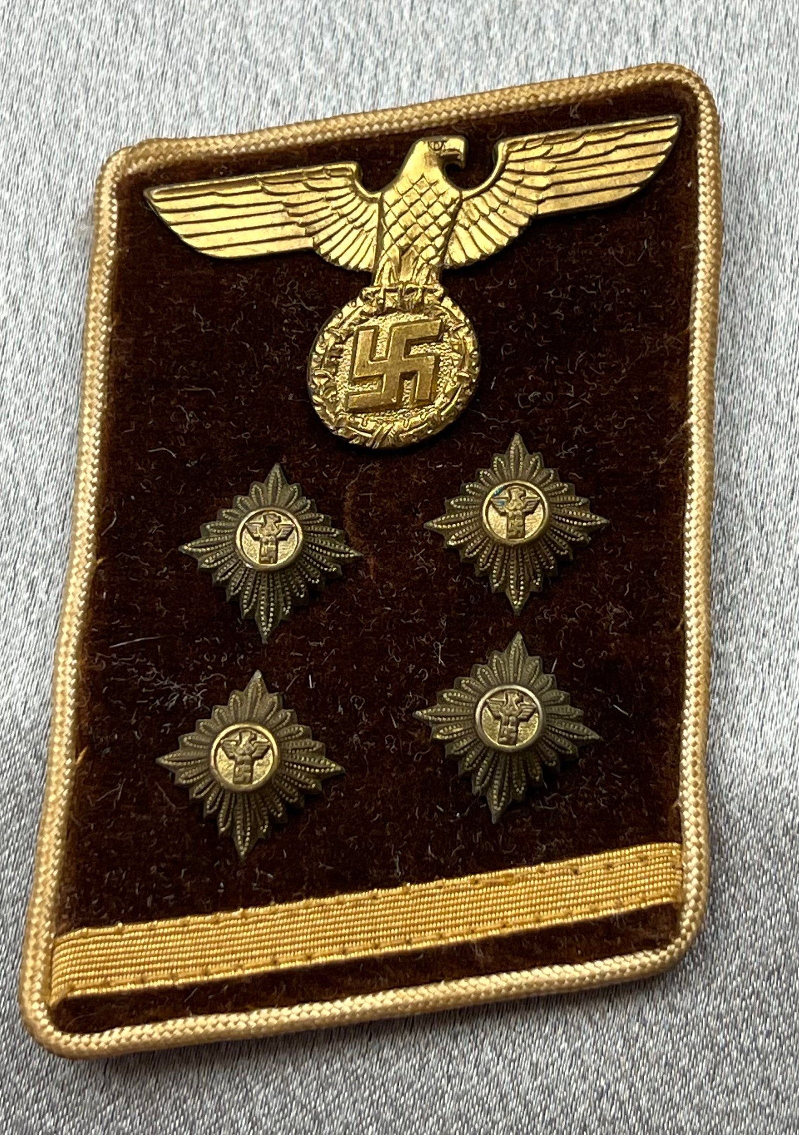 Kreisleitung Obergemeinschaftsleiter Collar Tab #15972 