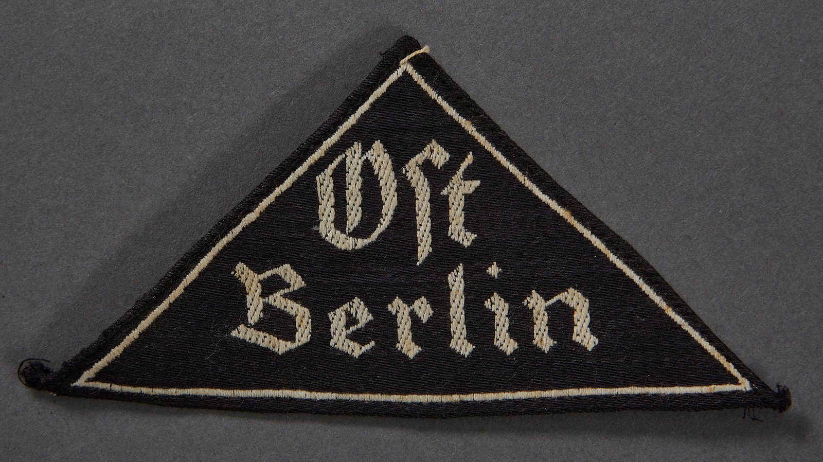 BDM Ost Berlin District Sleeve Triangle #16130 