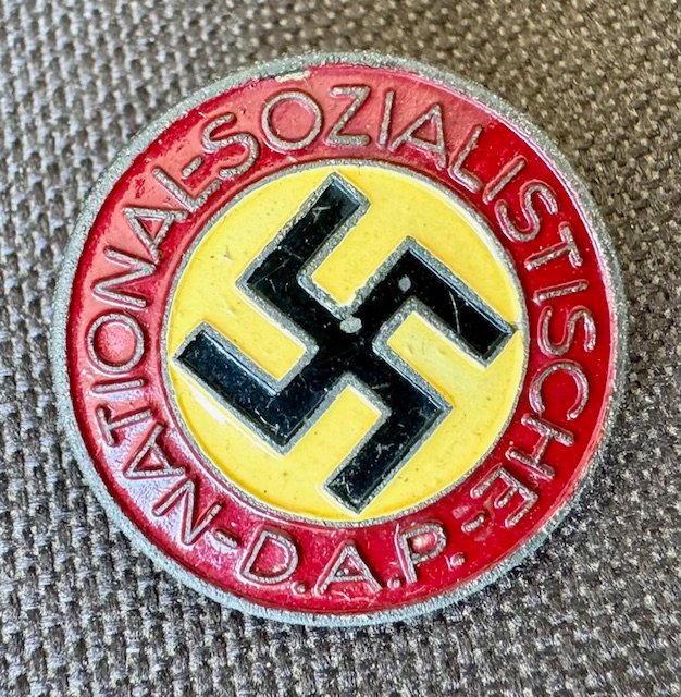NSDAP Membership Badge #18162 