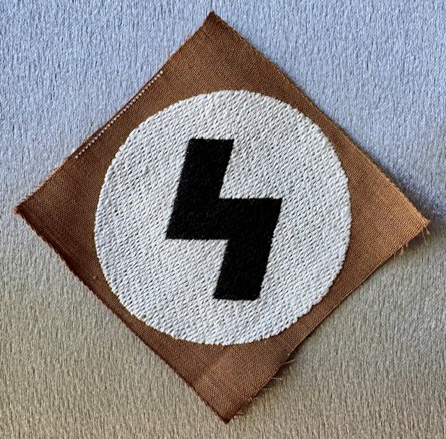 DJ Sleeve Insignia #18573 