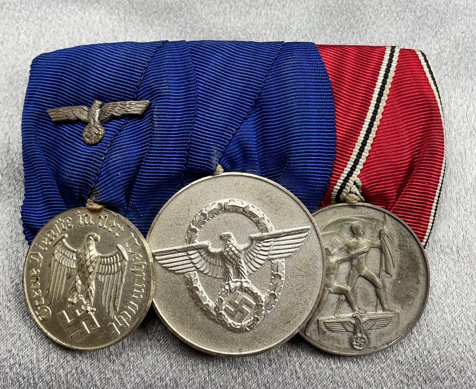 Three Medal Award Pin #15382 