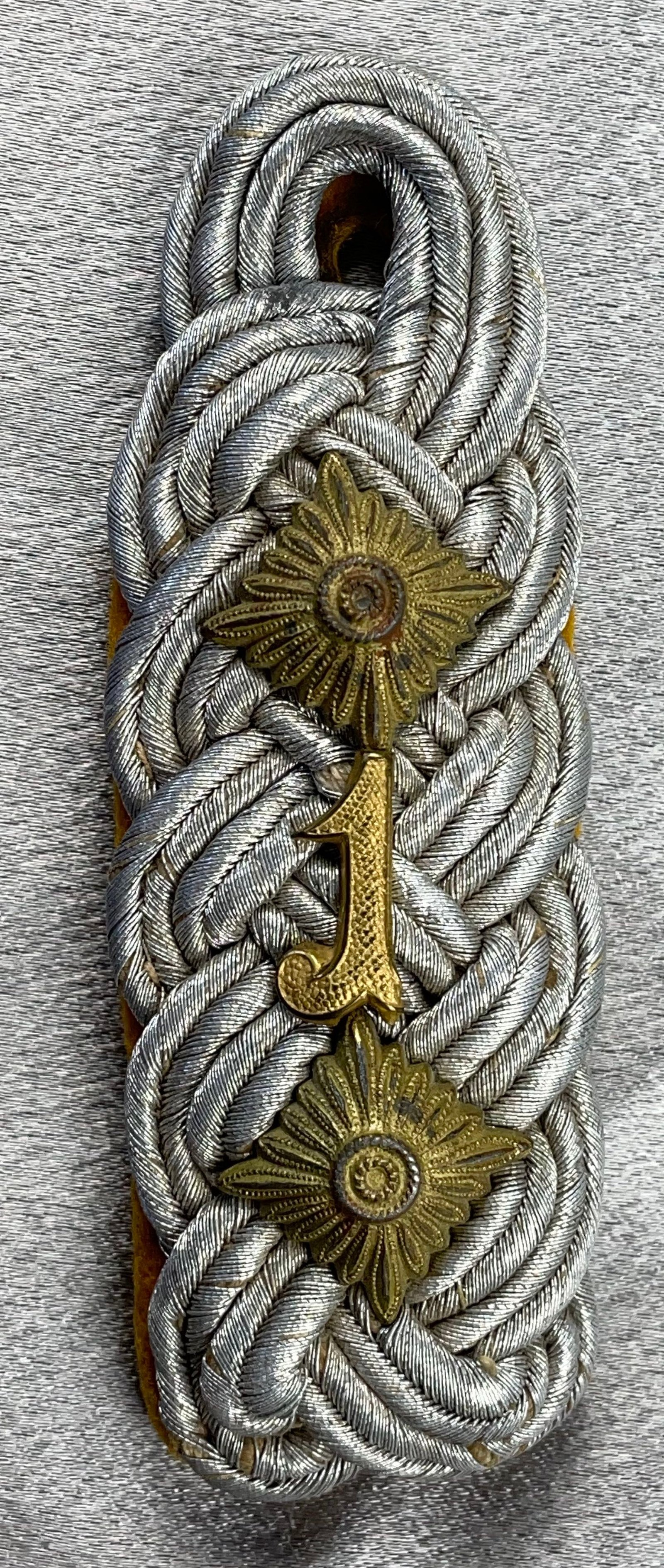 Cavalry Oberst Shoulder Board #15923 