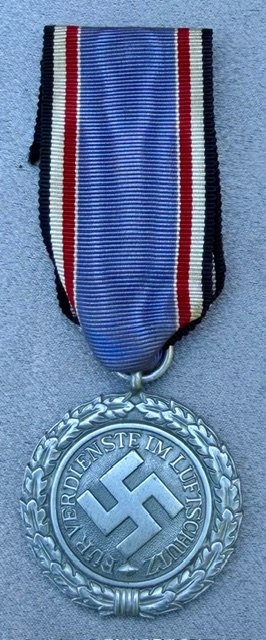 Luftschutz Medal, Second Class #20154 