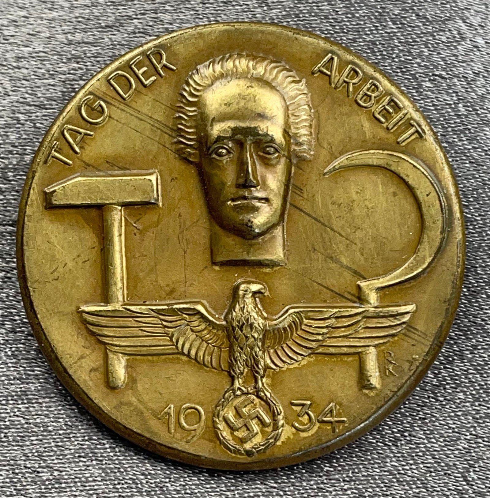 Tag der Arbeit 1934 Tinnie #16254 