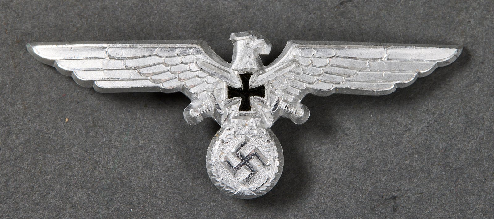 German Veterans Association Cap Insignia #21806 